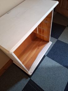 solid pine chest of drawers 3 large drawers and 2 small drawers