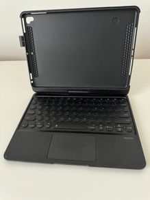 Synchro iPad Keyboard Case for iPad 2018 (6th Gen) - iPad 2017 (5th Gen) - iPad Pro 9.7 - iPad Air 2&1-360 Rotatable - Wireless/BT - Backlit 7 Colours - Case with Keyboard for iPad OS
