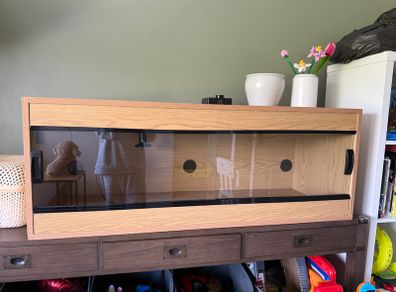 Wooden vivarium