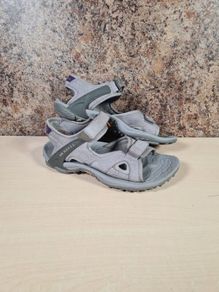 womens MERRELL KAHUNA 4 STRAP sandals vibram soles beach wear walking Size UK 5 EU 38 (AT1)