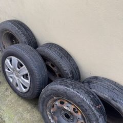 Steel car wheels with 175/70 R14 tyres