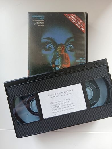 The Texas Chainsaw Massacre 1974 Film. English With Subtitles (Rare Scope Version) Letterbox Black Bars.