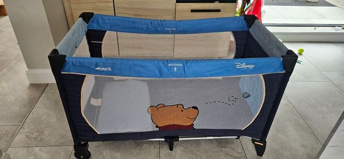 Travel cot
