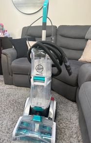 Carpet cleaner
