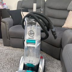 Carpet cleaner