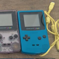 2x Gameboy colors and link cable