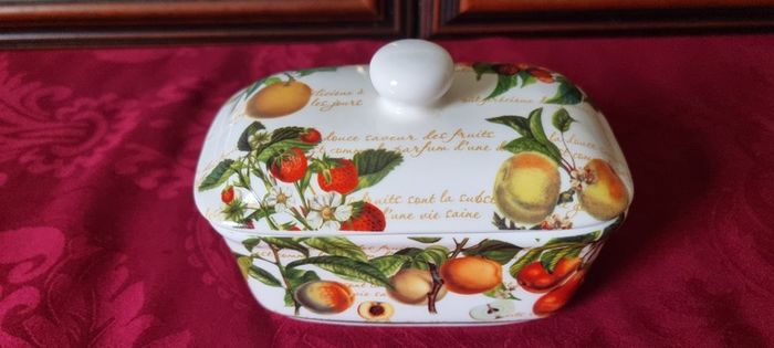 47 Piece Royal Imperial Bone China Tea Set With Mixed Fruit Garden Collection For 10 Person Setting