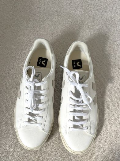 Veja Trainers