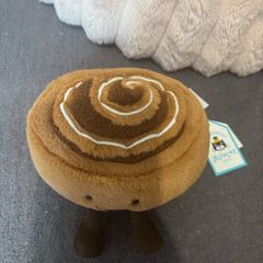 jellycat cinnamon roll