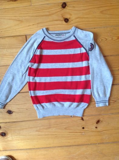 Age 3-4 Grey & Red Striped Jumper