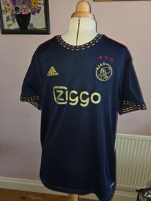 Ajax 2022/23 Away Jersey - XL Size