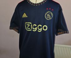 Ajax 2022/23 Away Jersey - XL Size