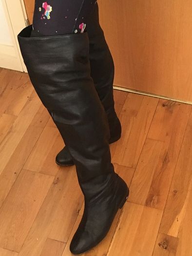 Vintage Long LEATHER Boots     /   Over-The-Knee Leather Flats