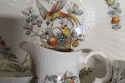 22. PIiece vintage ROYAL TARA tea set