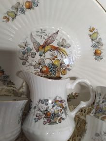 22. PIiece vintage ROYAL TARA tea set