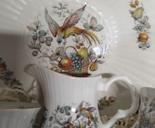 22. PIiece vintage ROYAL TARA tea set
