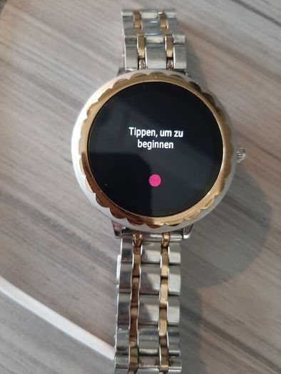 Kate Spade Scallop Smartwatch