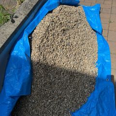 Driveway / garden gravel free to take away