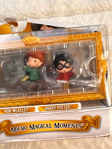 Harry Potter Micro Magical Moments Figures Ron Fluffy Hermione Mini Set Case Damaged Box Please see photos