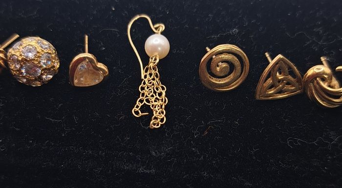 9ct gold earrings