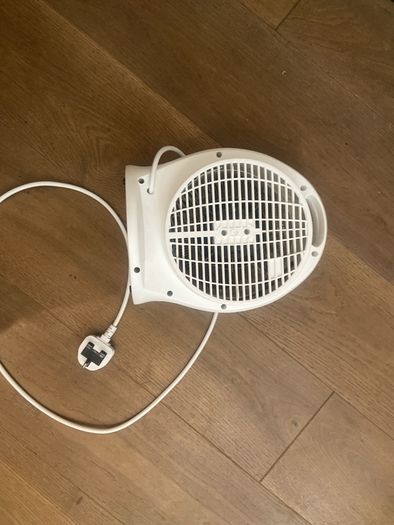 Heating and cooling fan