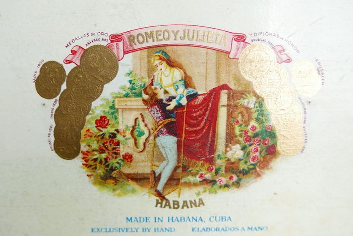 Vintage Romeo y Julieta Imported Tobacco Cigar Box Vintage Tobacciana Old Cigar Box Havana - CUBA Cigar Box Empty