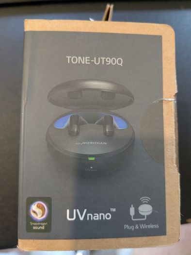 LG UT90Q earphones