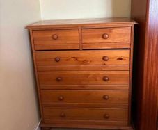 Chest of drawers