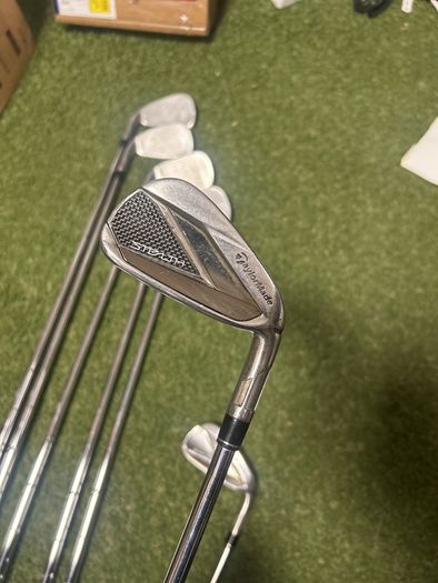 Taylormade Stealth irons 4-PW