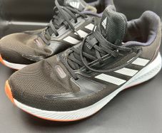 Adidas Trainers UK 9