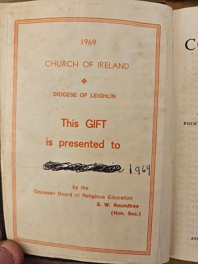 The Book Of Common Prayer 1960 Edition  In Fair Condition. See Photos For Same.