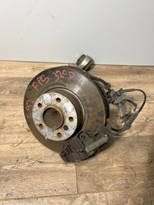 Bmw e92 e93 front left passenger side leg complete with wheel knuckle hub