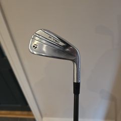 Taylor made p790 2 iron