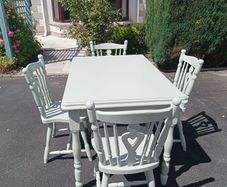 Reduced To sell country style table and chairs
