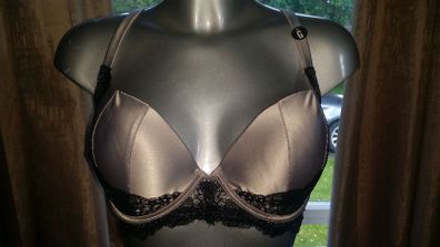 BNWT grey Collection X Plunge bra see lovely back size UK34F EUR75G Postage included