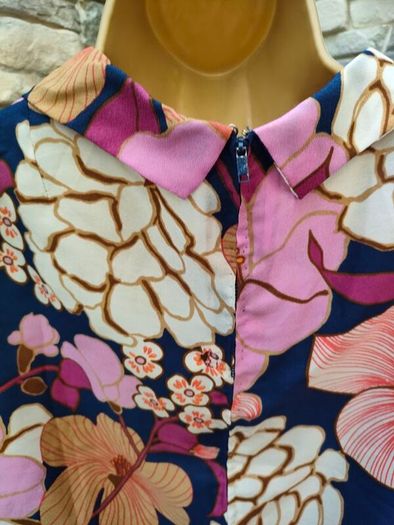 Vintage 1960s mini floral shift tunic dress Postage included