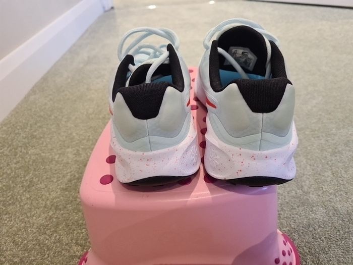 Ladies Nike Comfort size 6 BN