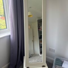 Bedroom Furniture Set