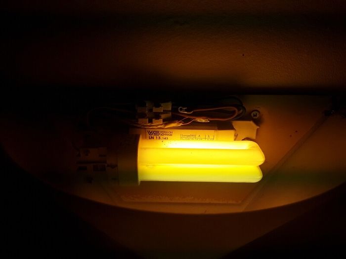 2 wall lights