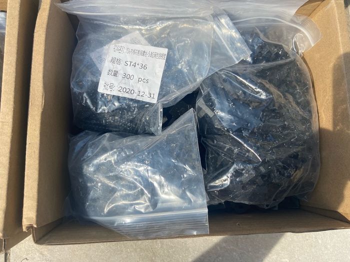 Composite decking installation kit Tile Merchant plus box of decking screws