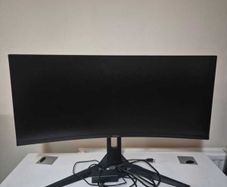 Viewsonic 32 Inch Gaming Curved Monitor for Sale.