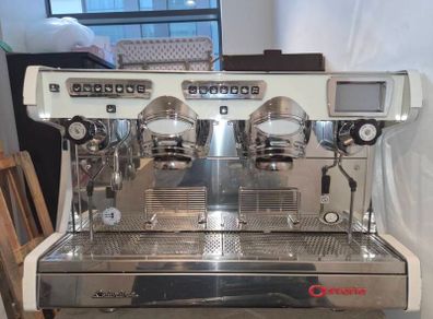 Refurbished Italian Espresso Machine, Grinder& automatic Tamper
