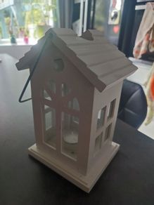 Candle house holder