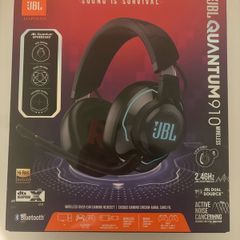 JBL Quantum 910 Wireless Headphones