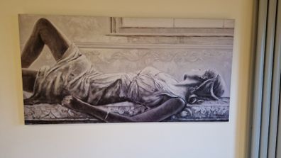 Picture of Lady lying