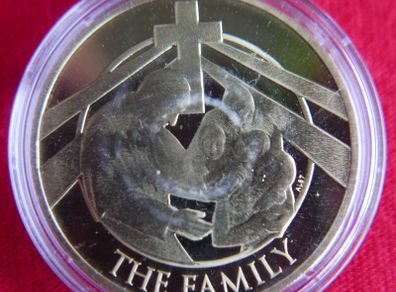 Ireland Welcomes Pope Francis 2018 'The Family and Faith' Gold Plated Medal