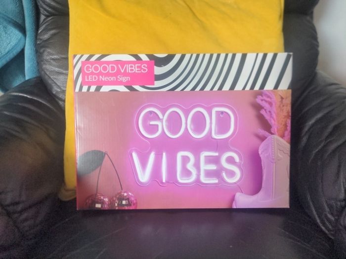 Good Vibes Led Neon Sign