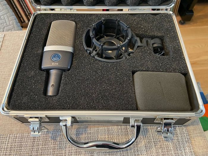 AKG C-214 microphone