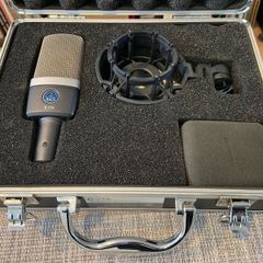 AKG C-214 microphone