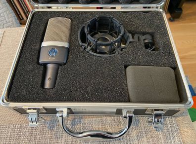 AKG C-214 microphone